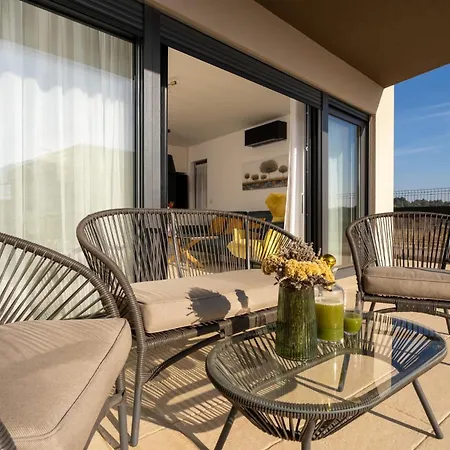 Esmeralda Two By Briskva