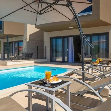 Esmeralda Two By Briskva Βίλα Novigrad Istria