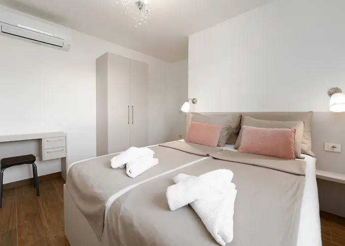 Esmeralda Two By Briskva