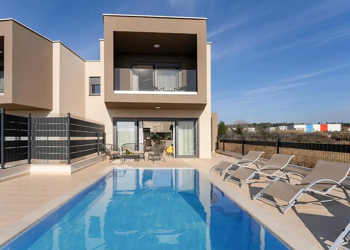 Βίλα Esmeralda Two By Briskva