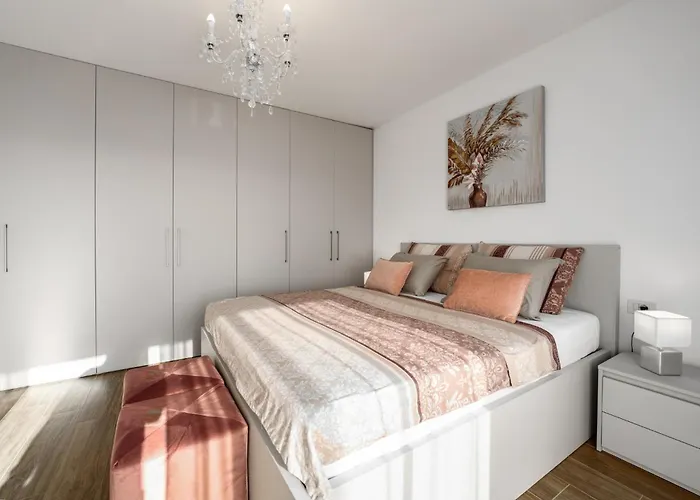 Esmeralda Two By Briskva Βίλα *