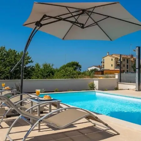 Esmeralda Two By Briskva Novigrad Istria